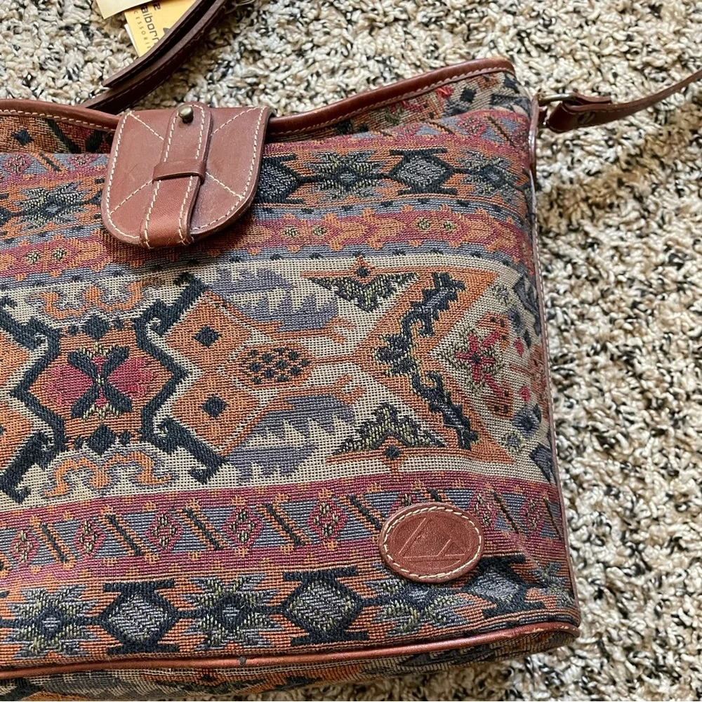 NWT vtg Liz Claiborne Southwestern & Kilim tapestry bucket bag leather trim - Picture 2 of 16